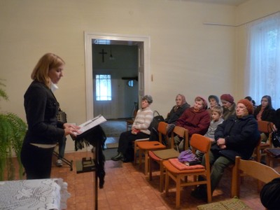 Lipták Katalin Gabriella teológus prédikál